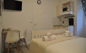 Amalia Apartments